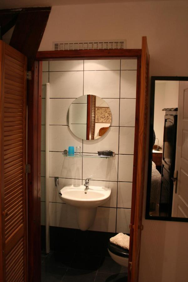 Koperen Keteltje Bed & Breakfast Nieuwstadt ภายนอก รูปภาพ